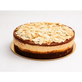 Pirított sós-mandulás csokoládé mousse torta