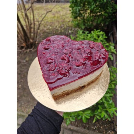 Szív alakú Meggyes-mákos 'túró' torta