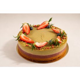 Pisztáciás-epres mousse torta