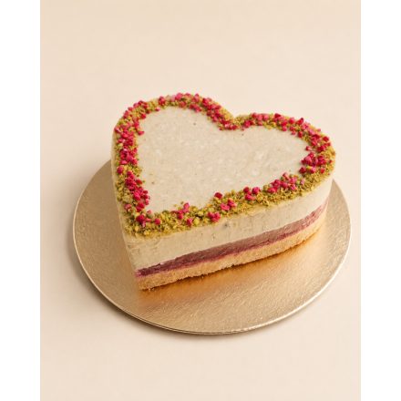 Szív alakú torta - Pisztáciás-málnás mousse