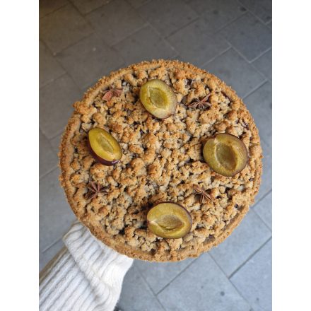 Fahéjas-szilvás crumble