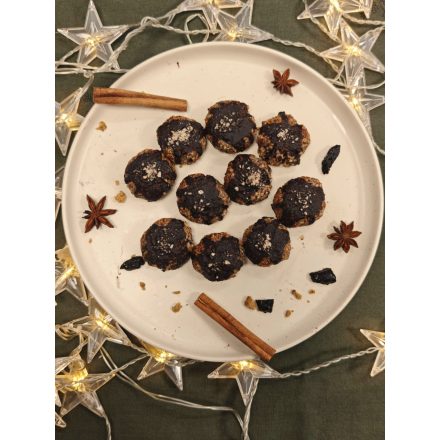 Aszalt szilvás-törökmogyorós puszedli 10 db - Előrendelhető